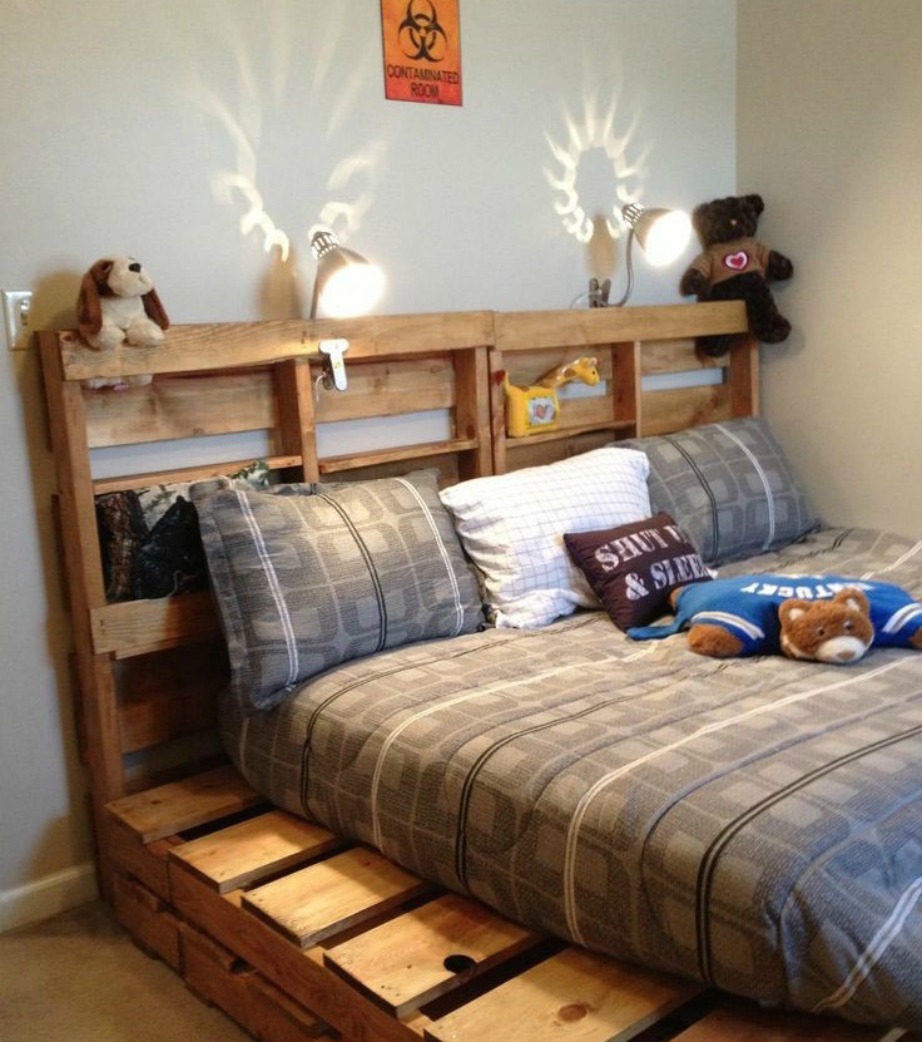 Τα κρεβάτια από παλέτες χαρίζουν στιλ σε κάθε υπνοδωμάτιο και είναι πολύ εύκολα στην κατασκευή τους.