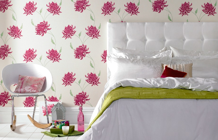 Τα λουλούδια καταπολεμούν την αϋπνία γι'αυτό διακοσμήστε το δωμάτιό σας με φρέσκα λουλούδια, φλοράλ ταπετσαρίες ή πίνακες που έχουν ως θέμα τα λουλούδια και τη φύση