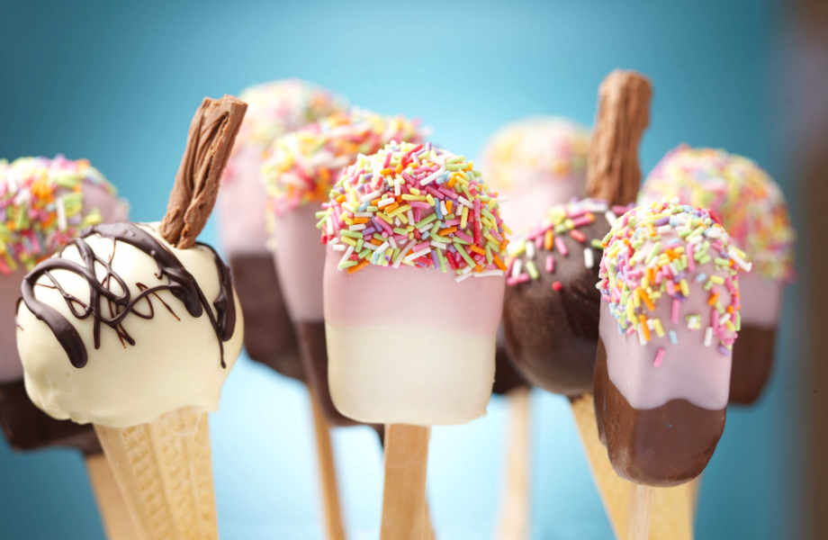 Αν ψάχνετε κάτι πιο ελαφρύ, προτιμήστε τα παγωτά που δεν περιέχουν ξηρούς καρπούς και κομμάτια σοκολάτας.