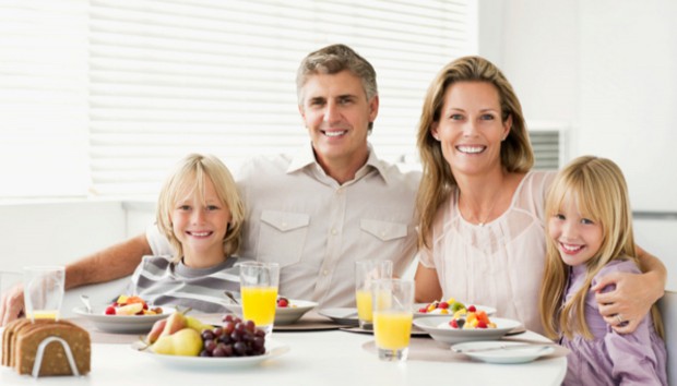 Τι πρέπει να Περιλαμβάνει το Πρωινό της Οικογένειας στις Καλοκαιρινές Διακοπές;
