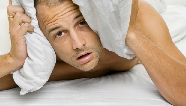 6 Γιατροί Ύπνου Αποκαλύπτουν τα Μυστικά για να Κοιμάστε σε Χρόνο Ρεκόρ
