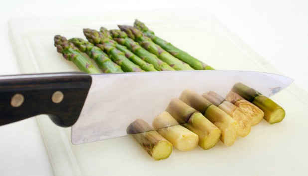Πανέξυπνο Tip: Κρατήστε τα Κοτσάνια και τις Φλούδες από τα Λαχανικά