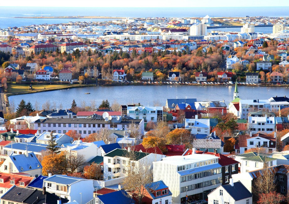 Η πρωτεύουσα της Ισλανδίας, Ρέικιαβικ, από ψηλά!