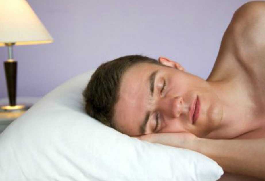 Ο ύπνος χωρίς ρούχα ενισχύει πολύ το σπέρμα.