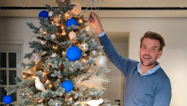 Ο Σπύρος σας Δίνει τα 3 Βασικά Tips για να Έχετε Κάθε Χρόνο το πιο Ομορφο Χριστουγεννιάτικο Δέντρο