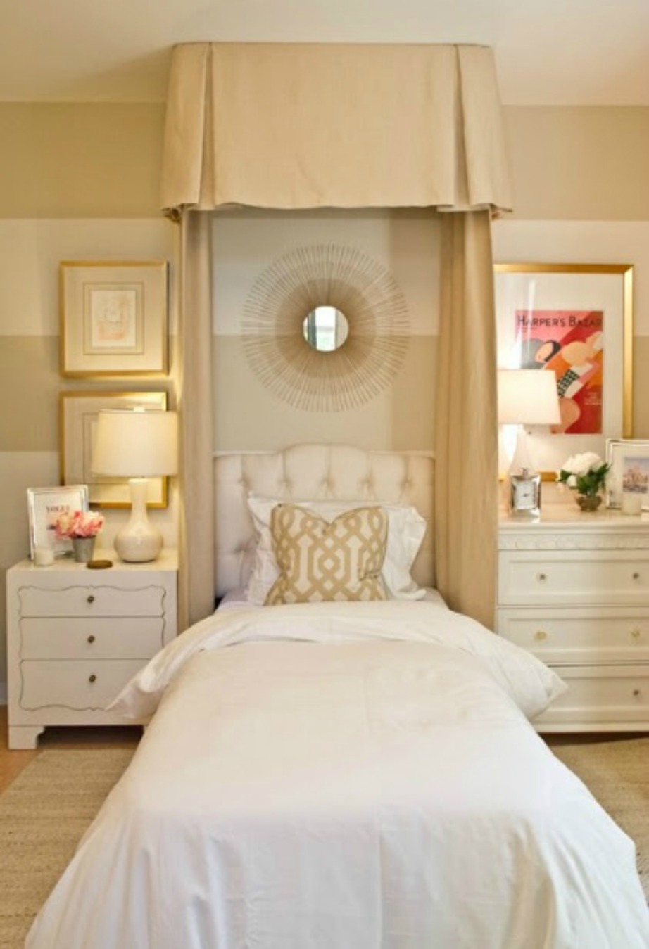 Λευκό, μπεζ και χρυσό είναι τρία χρώματα που ταιριάζουν σε κάθε υπνοδωμάτιο. Επιπλέον δημιουργούν θετική διάθεση και υποστηρίζονται πολύ και από το φενγκ σούι.