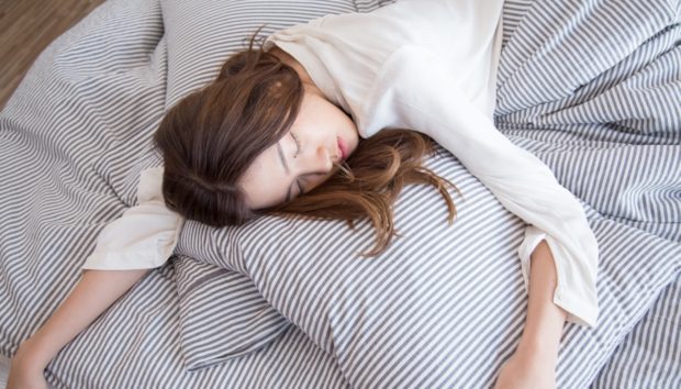 Μια Θεραπεία για την Αϋπνία Τόσο Περίεργη που μας Πείθει