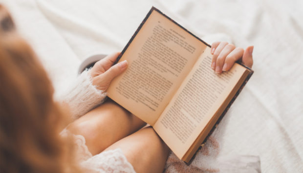 5 Κλασικά Βιβλία που Διαβάζονται Μέσα σε ένα Σαββατοκύριακο