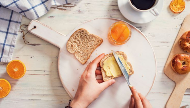 Οι Χειρότερες Συνήθειες στο Πρωινό Γεύμα - αν Θέλετε να Έχετε Επίπεδη Κοιλιά