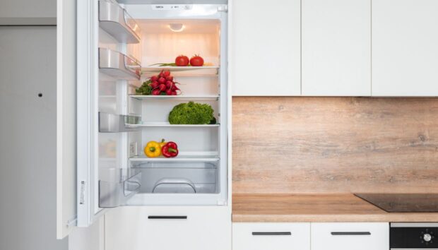 4 Λάθη που Κάνουμε και Χαλάνε τα Τρόφιμα στο Ψυγείο