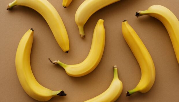 4 Έξυπνοι Τρόποι για να μην Μαυρίζουν οι Μπανάνες σας