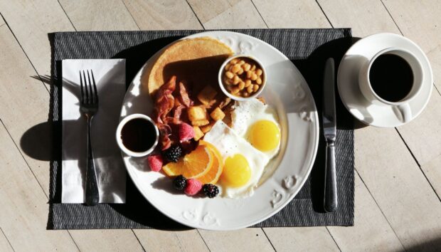 Αλμυρό Vs Γλυκό Πρωινό; Ποιο Βοηθά στην Απώλεια Βάρους