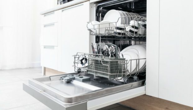 3 Πράγματα που Μπορείτε να Κάνετε με το Πλυντήριο Πιάτων Εκτός Από το να Πλύνετε τα Πιάτα