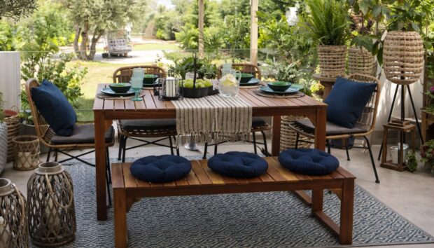 Extreme Makeover Βεράντας: Δημιουργήστε Βήμα-Βήμα την Απόλυτη Τραπεζαρία